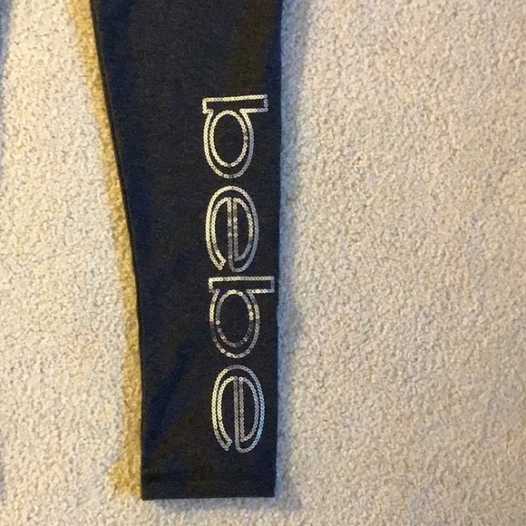 SOLD - NWT Bebe Seqiun Logo Legging - Medium - Picture 2 of 11